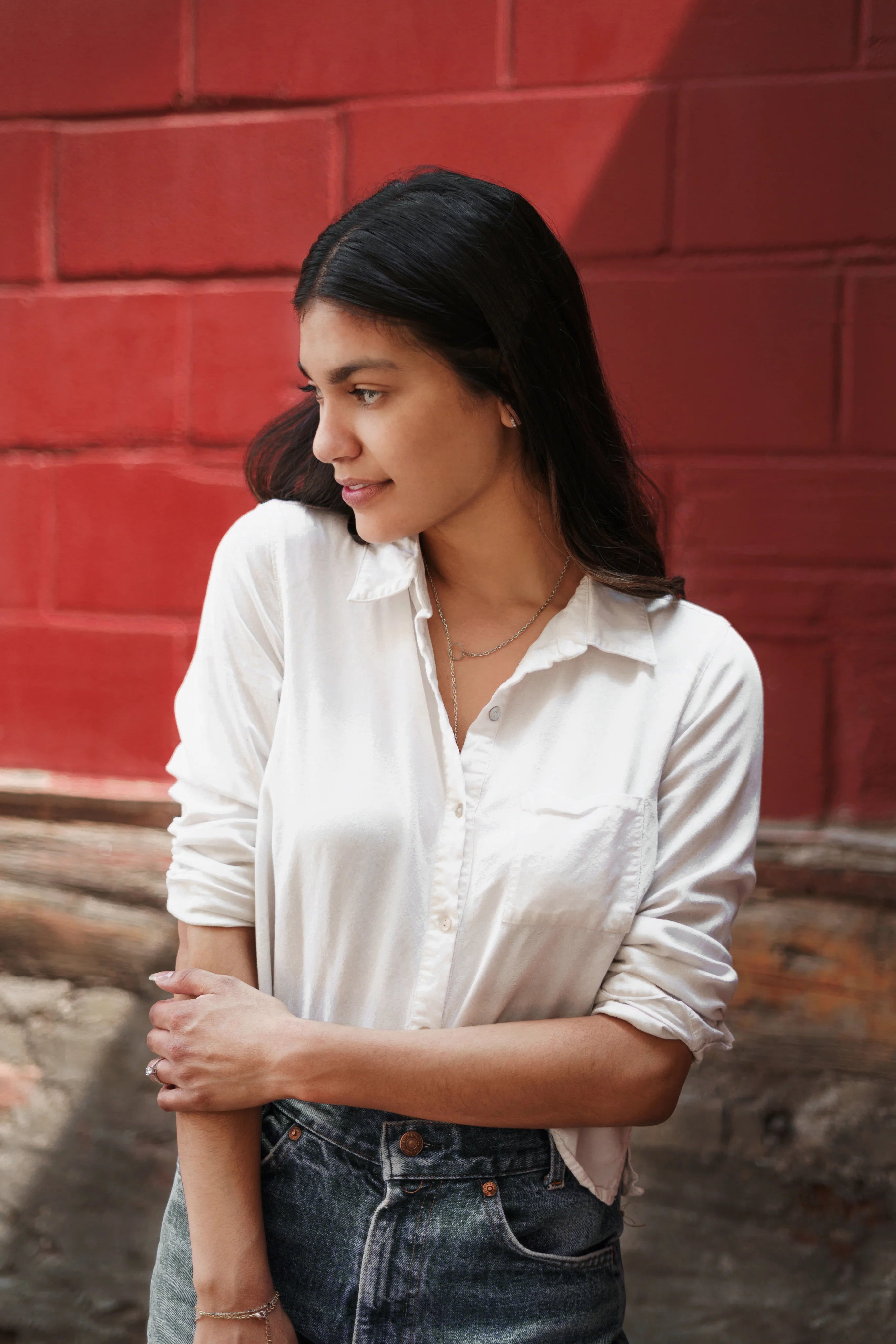 files/woman-looking-away.webp